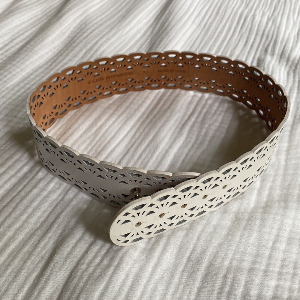 White Button-Style Belt